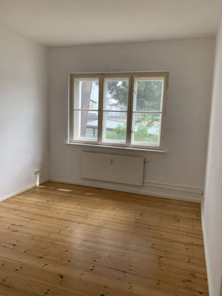 2,5-Zimmer-Wohnung mit Balkon direkt am U-Bhf Onkel Toms Hütte — photo 1